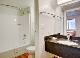 Motel 6 Hartford Southington