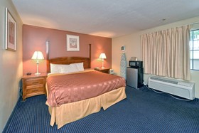 Red Carpet Inn Stamford