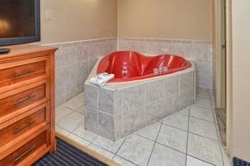 Red Carpet Inn Stamford