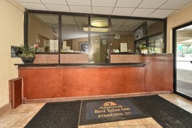 Red Carpet Inn Stamford