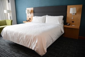 Holiday Inn Express & Suites Stamford