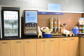 Holiday Inn Express & Suites Stamford