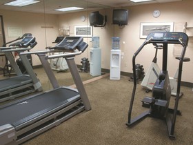 La Quinta Inn & Suites by Wyndham Stamford / New York City