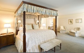 Mayflower Inn & Spa