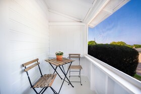 Marina Bay Cottages