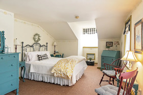 Captain Stannard Bed and Breakfast Country Inn