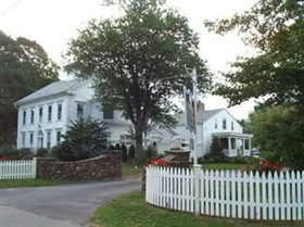 Captain Stannard Bed and Breakfast Country Inn