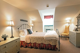 Captain Stannard Bed and Breakfast Country Inn