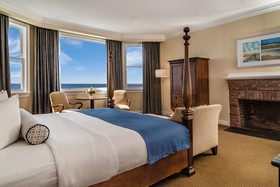 Waters Edge Resort & Spa