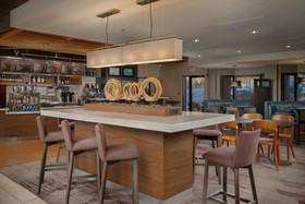 Courtyard by Marriott New Haven Orange/Milford