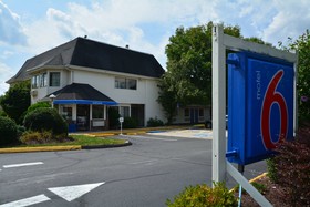 Motel 6