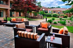 Courtyard Hartford Windsor