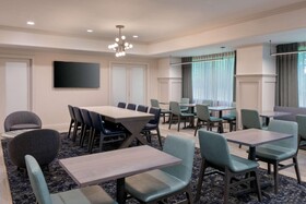 Hampton Inn Hartford/Airport