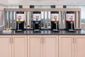 Hampton Inn Hartford/Airport