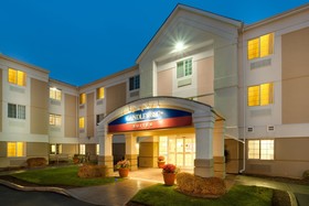 Candlewood Suites