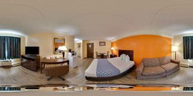 Econo Lodge Inn & Suites