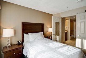 Homewood Suites by Hilton Hartford / Windsor Locks