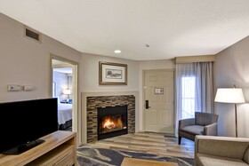 Homewood Suites by Hilton Hartford / Windsor Locks