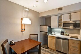 Homewood Suites by Hilton Hartford / Windsor Locks