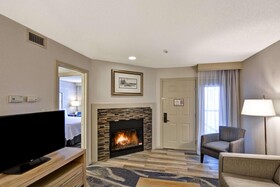 Homewood Suites by Hilton Hartford / Windsor Locks