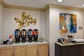 Homewood Suites by Hilton Hartford / Windsor Locks