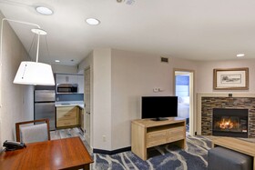 Homewood Suites by Hilton Hartford / Windsor Locks