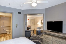 Homewood Suites by Hilton Hartford / Windsor Locks