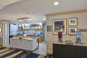 Homewood Suites by Hilton Hartford / Windsor Locks