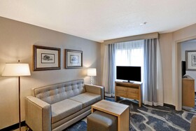 Homewood Suites by Hilton Hartford / Windsor Locks