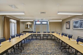 Homewood Suites by Hilton Hartford / Windsor Locks