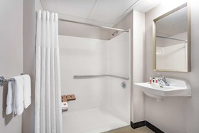 Ramada by Wyndham Windsor Locks