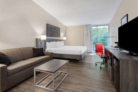 Ramada by Wyndham Windsor Locks