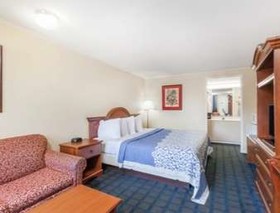 Days Inn by Wyndham Dover Downtown
