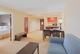 Holiday Inn Express & Suites Dover