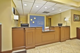 Holiday Inn Express & Suites Harrington