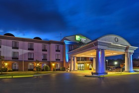 Holiday Inn Express & Suites Harrington