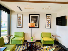 Holiday Inn Express & Suites Middletown