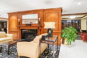 Comfort Inn & Suites Newark - Wilmington