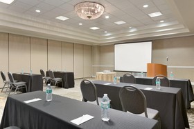 Embassy Suites Newark Wilmington South