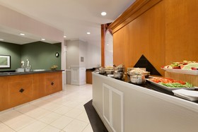 Embassy Suites Newark Wilmington South