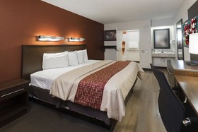 Red Roof PLUS+ Wilmington - Newark