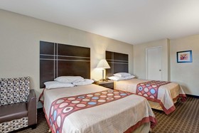 Super 8 by Wyndham Newark DE