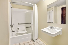 Super 8 by Wyndham Newark DE