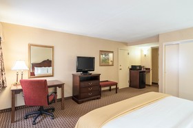 Red Roof Inn & Suites Wilmington - New Castle