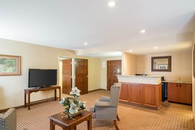 Red Roof Inn & Suites Wilmington - New Castle