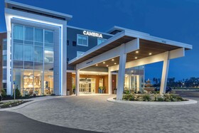 Cambria Hotel