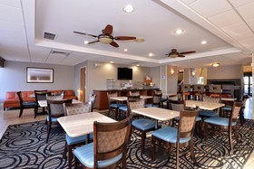 Holiday Inn Express Seaford-Route 13