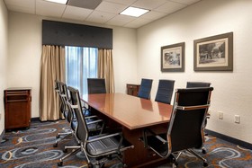 Holiday Inn Express Hotel & Suites Arcadia