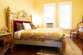 Oak Park Inn