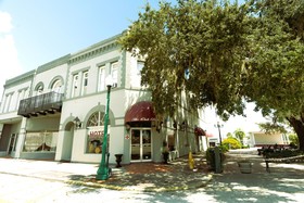 Oak Park Inn